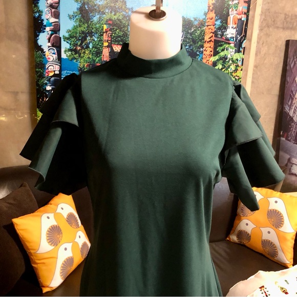 Emerald dress by SHEIN.  Gorgeous ruffled sleeve detail.  Size 12.  New. - Picture 2 of 7
